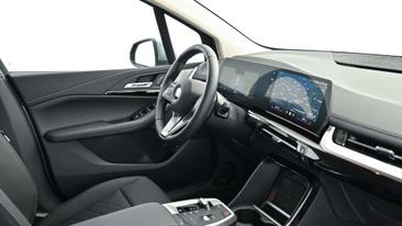 BMW 218d — photo 22