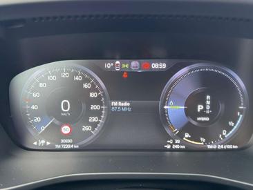 Volvo XC40 T5 Recharge Ultimate — photo 15