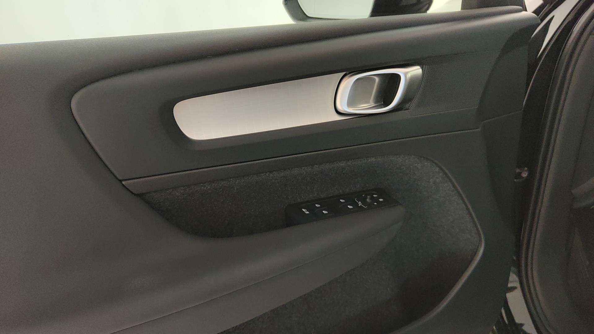 Volvo XC40 B3 Core - 2025 - Joinsteer - #12