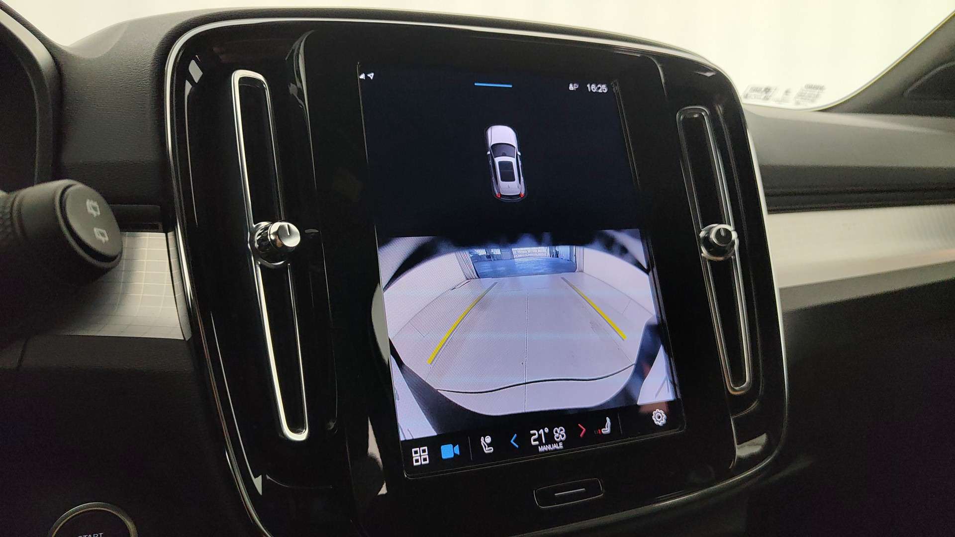 Volvo XC40 B3 Core - 2025 - Joinsteer - #14