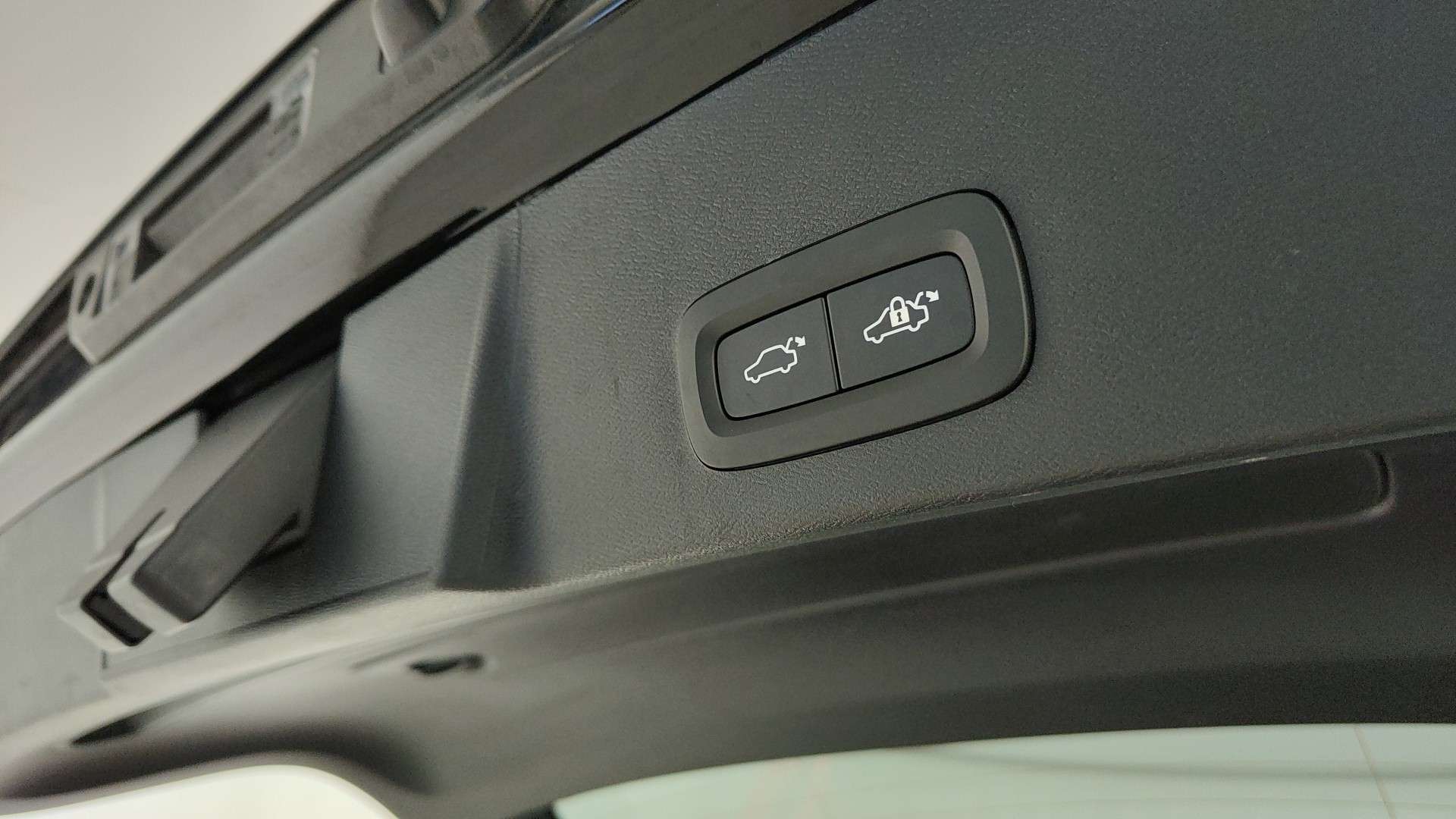 Volvo XC40 B3 Core - 2025 - Joinsteer - #19