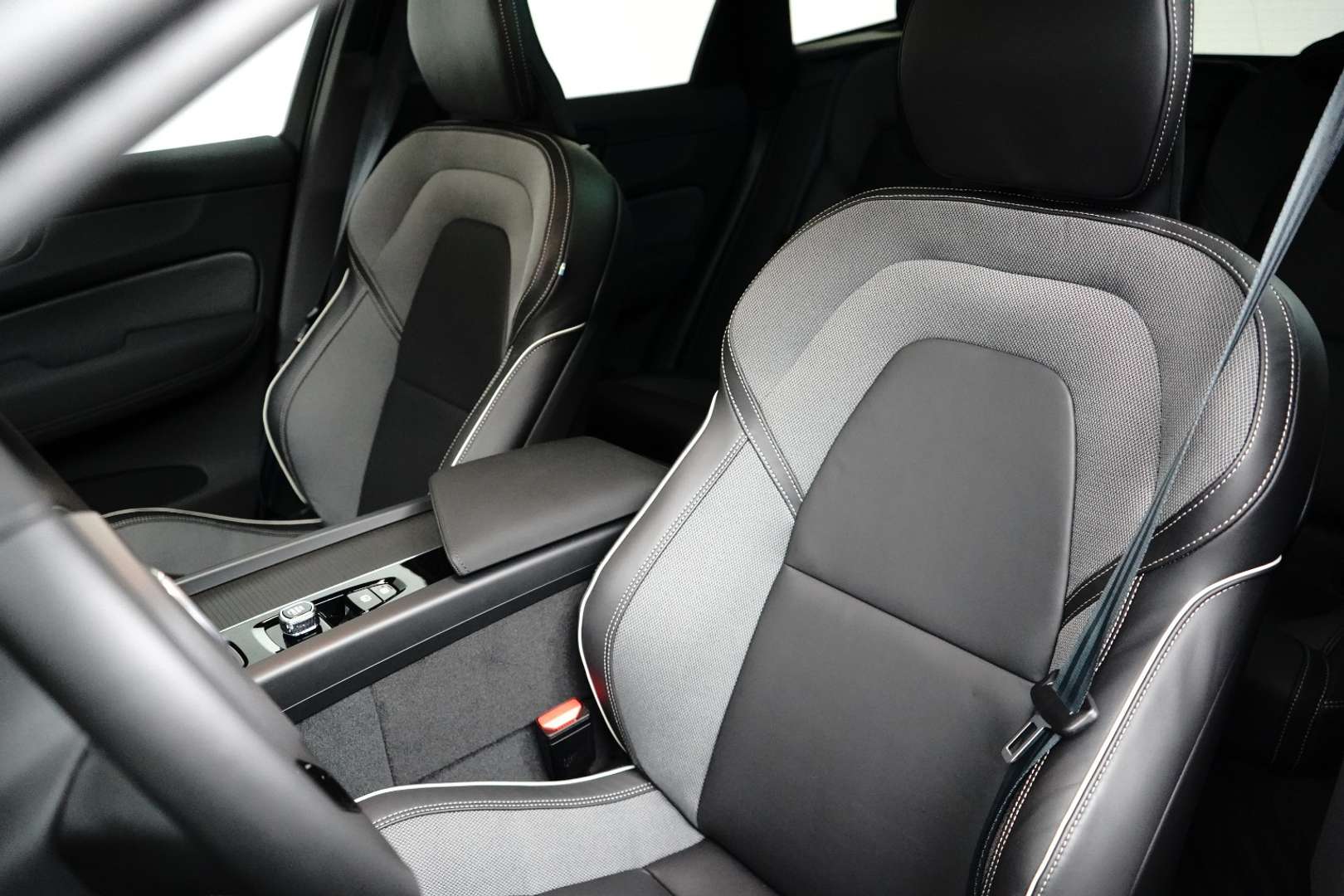 Volvo XC60 T6 Recharge Plus - 2026 - Joinsteer - #25