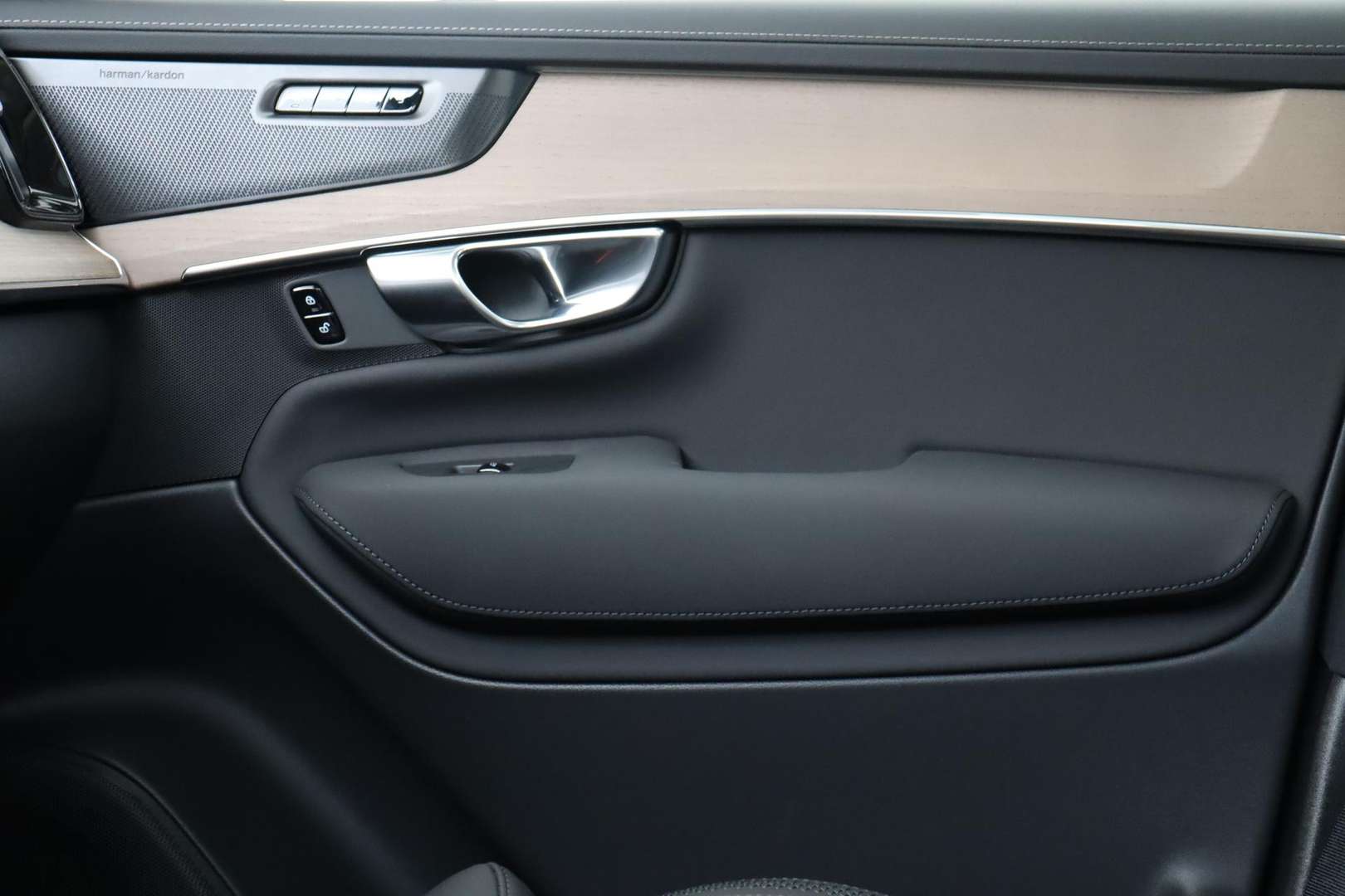 Volvo XC90 T8 Recharge Ultimate - 2025 - Joinsteer - #25