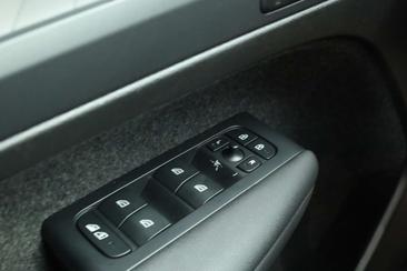 Volvo XC40 T5 Recharge Ultimate — photo 6
