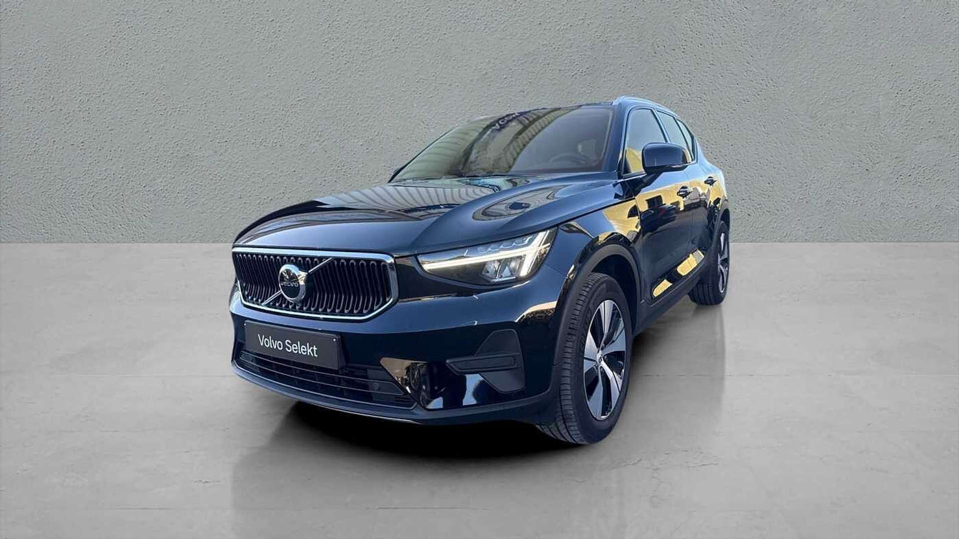Volvo XC40 B3 Core - 2025 - Joinsteer - #1