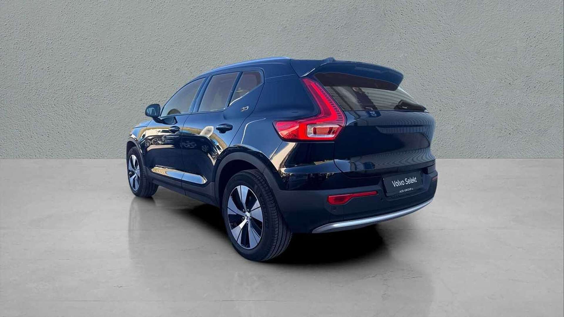 Volvo XC40 B3 Core - 2025 - Joinsteer - #2