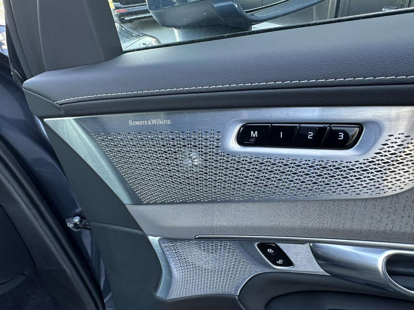 Volvo XC90 T8 Recharge Ultimate - 2025 - Joinsteer - #37