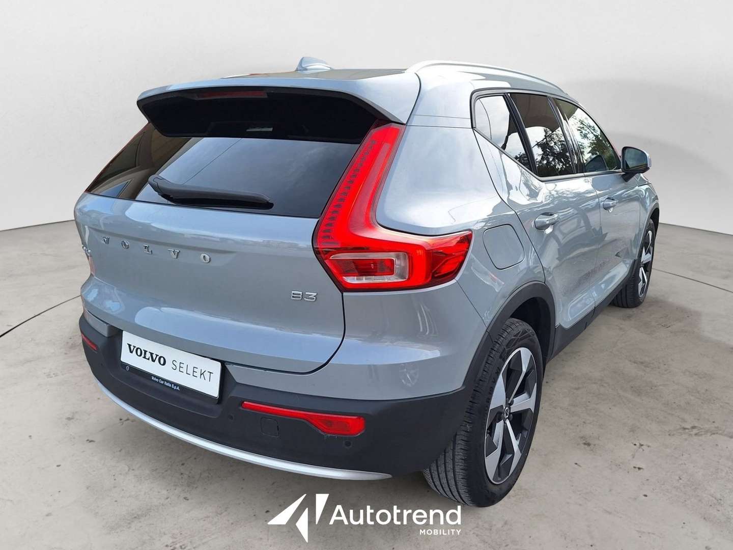 Volvo XC40 B3 Core - 2025 - Joinsteer - #2