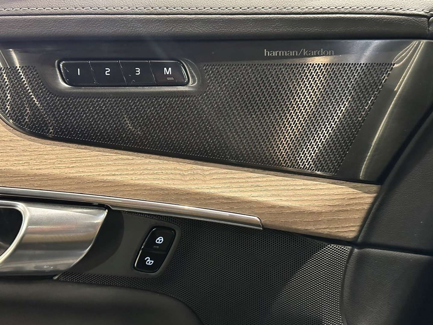 Volvo XC90 B5 Plus - 2025 - Joinsteer - #11