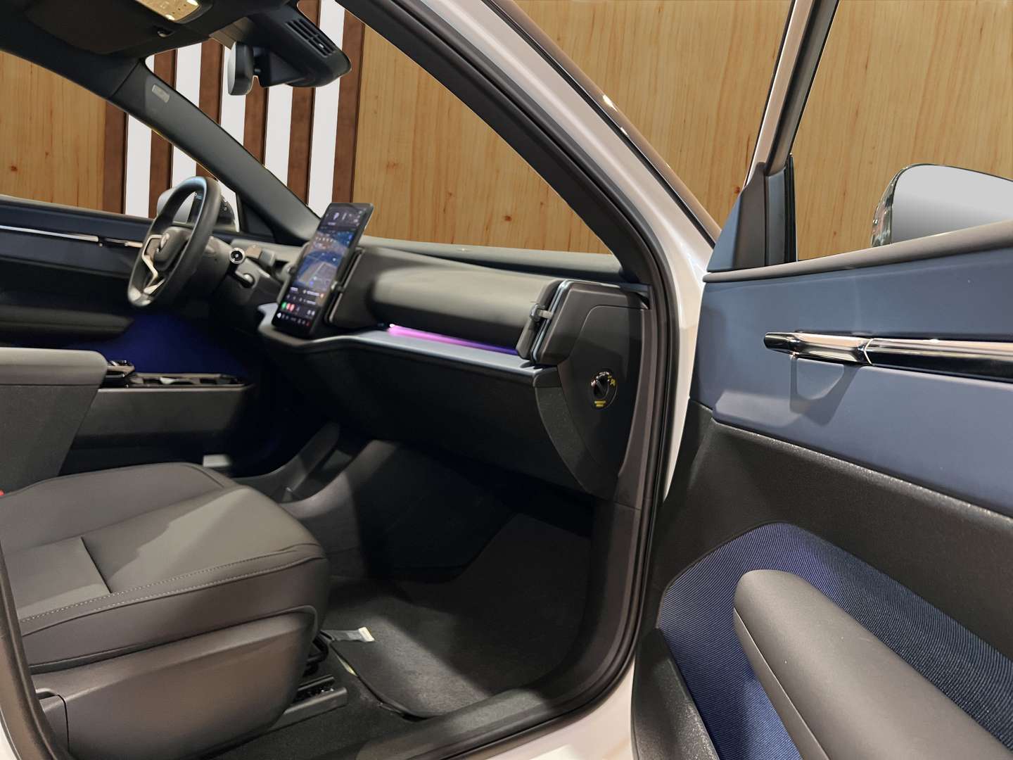 Volvo EX30 Single Motor Plus - 2025 - Joinsteer - #14