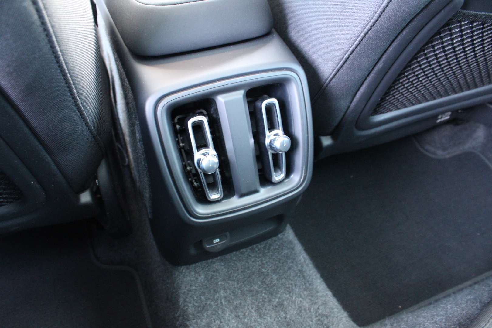 Volvo C40 Recharge PLUS - 2023 - Joinsteer - #15