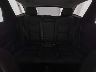Volvo XC60 B5 Plus — photo 3