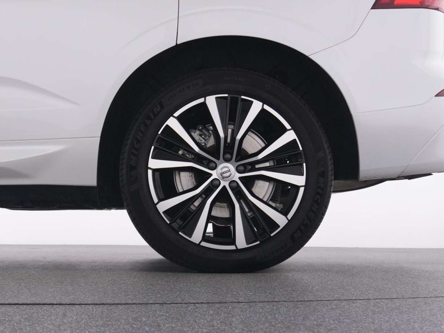 Volvo XC60 B5 Plus - 2024 - Joinsteer - #18