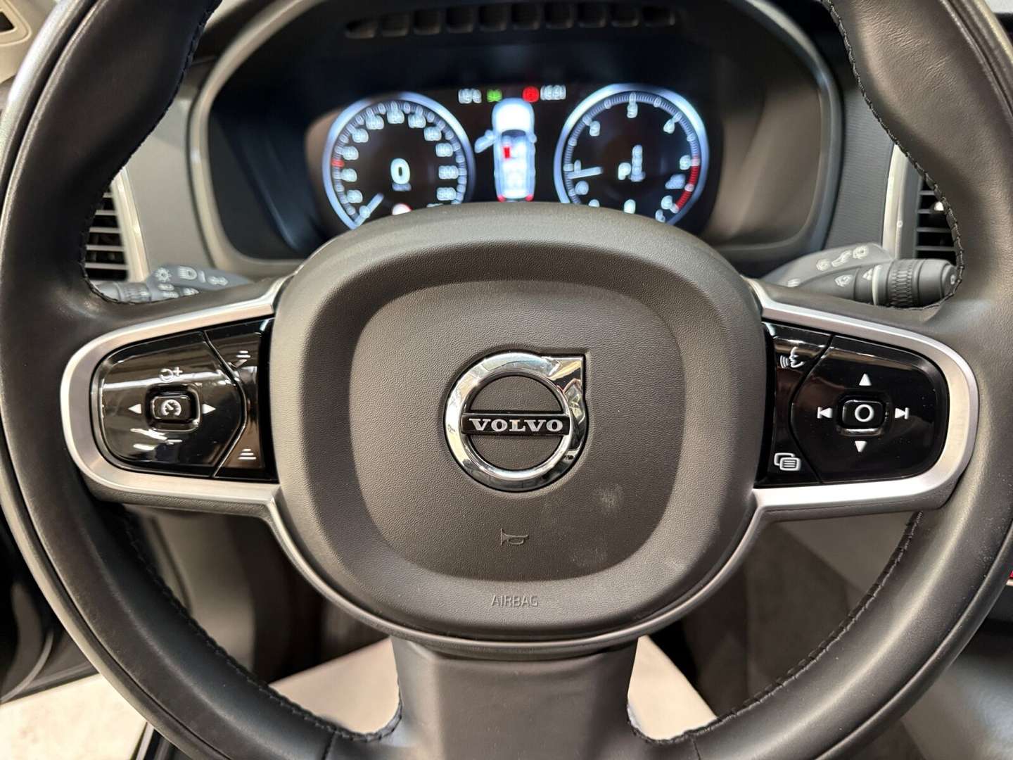 Volvo XC90 B5 Momentum - 2022 - Joinsteer - #14