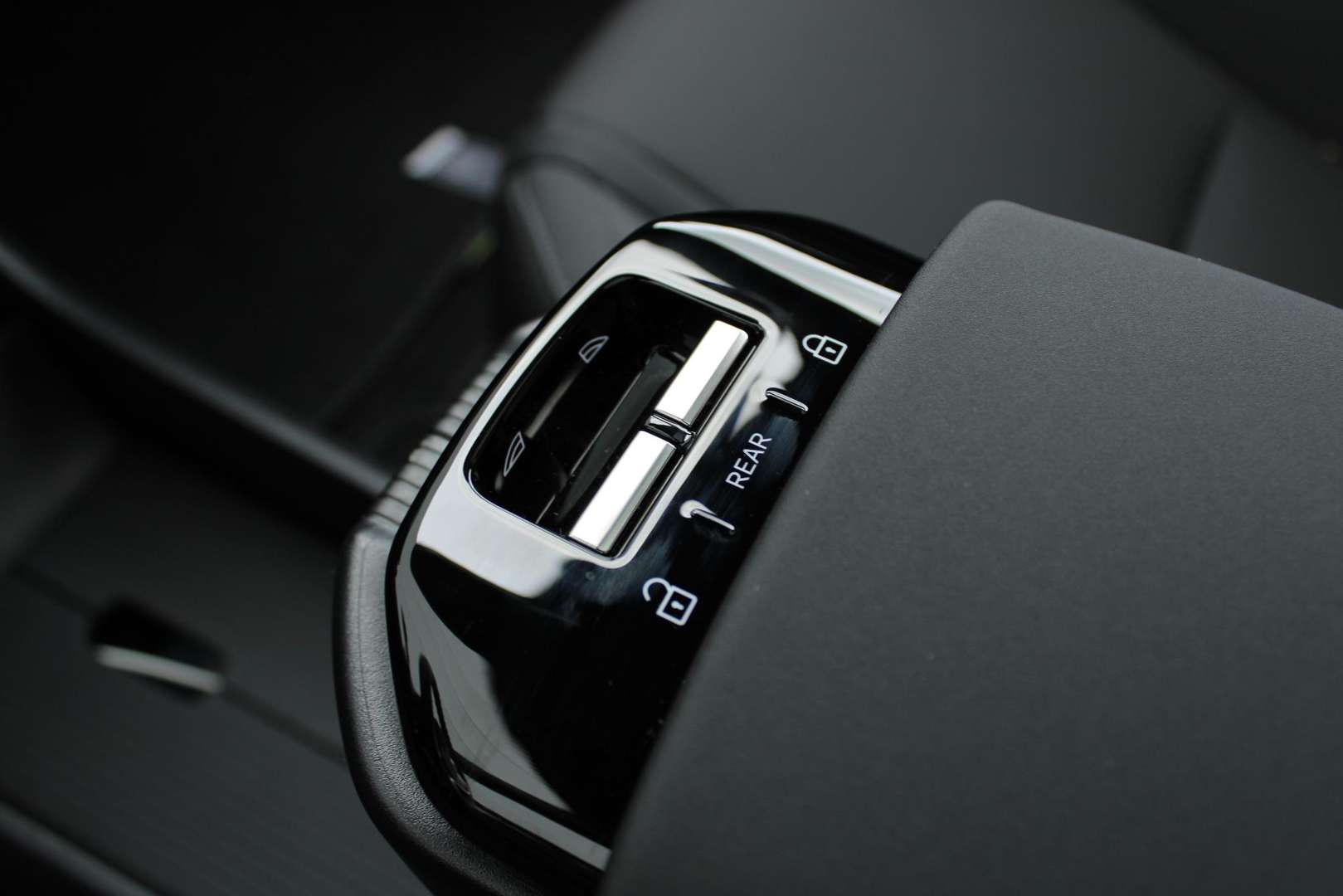 Volvo EX30 Single Motor Plus - 2025 - Joinsteer - #15