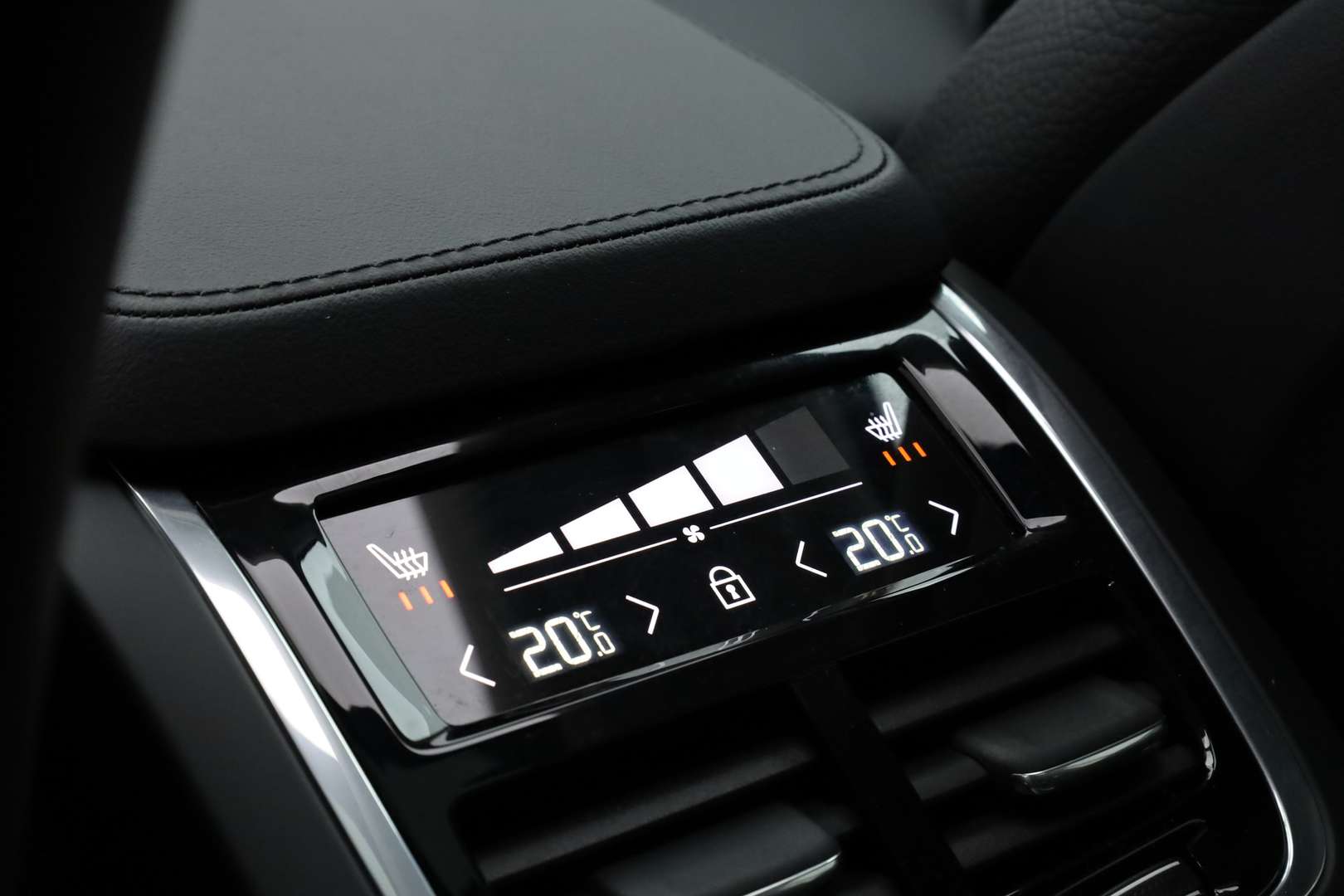 Volvo XC90 T8 Recharge Plus - 2024 - Joinsteer - #40