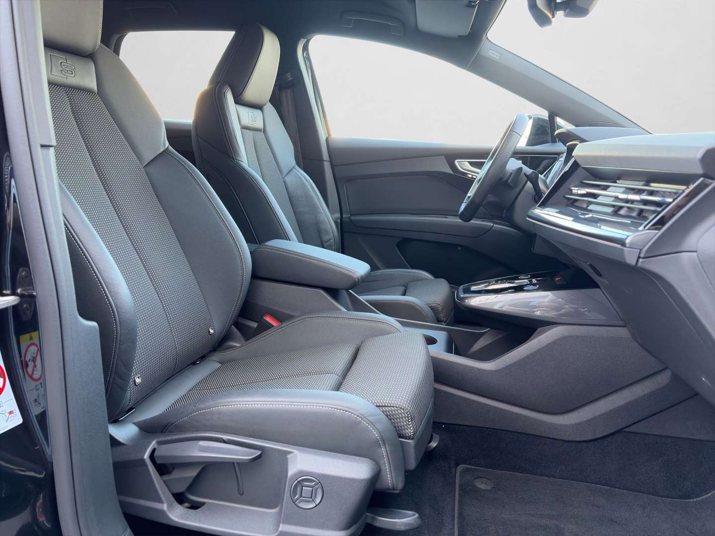 Audi Q4 E-tron 35 E-tron - 2022 - Joinsteer - #4