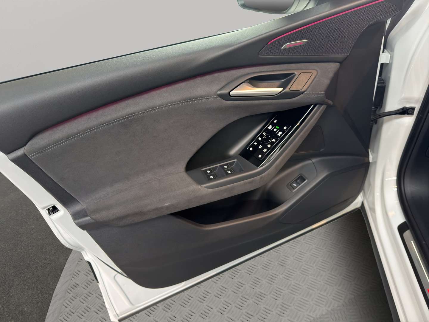 Audi Q6 E-tron S-LINE - 2024 - Joinsteer - #12