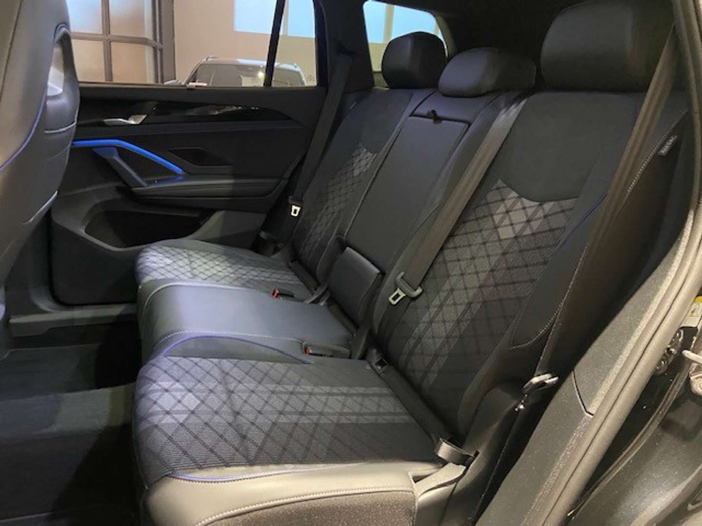 Volkswagen T-CROSS EHybrid R-Line Edition - 2025 - Joinsteer - #8