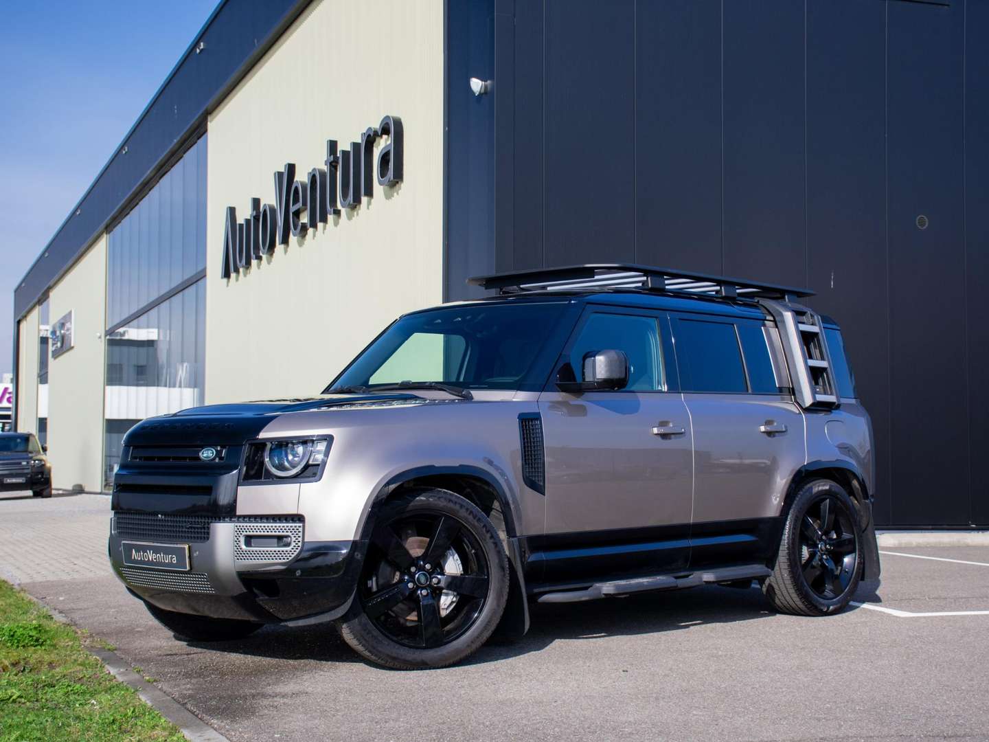 Land Rover Defender 110 2.0 P400e X-Dynamic HSE - 2023 - Joinsteer - #1