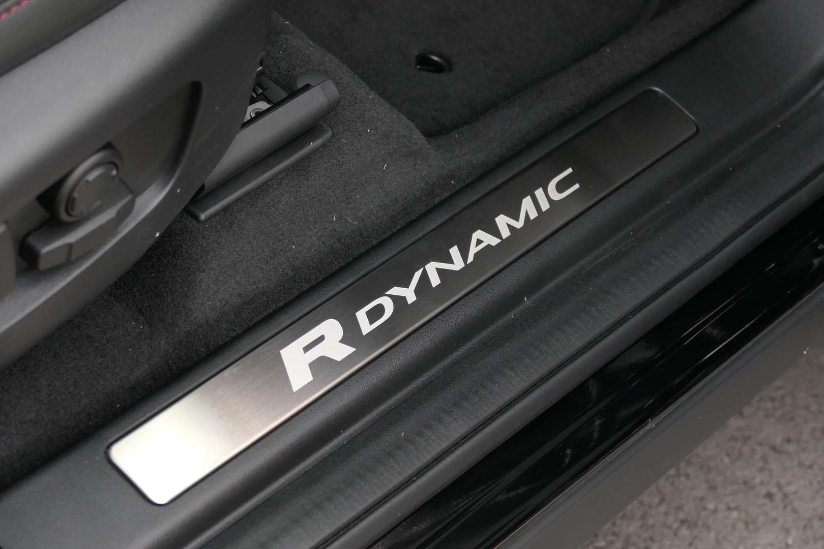 Land Rover Discovery Sport R-DYNAMIC SE AWD AUT - 2024 - Joinsteer - #7