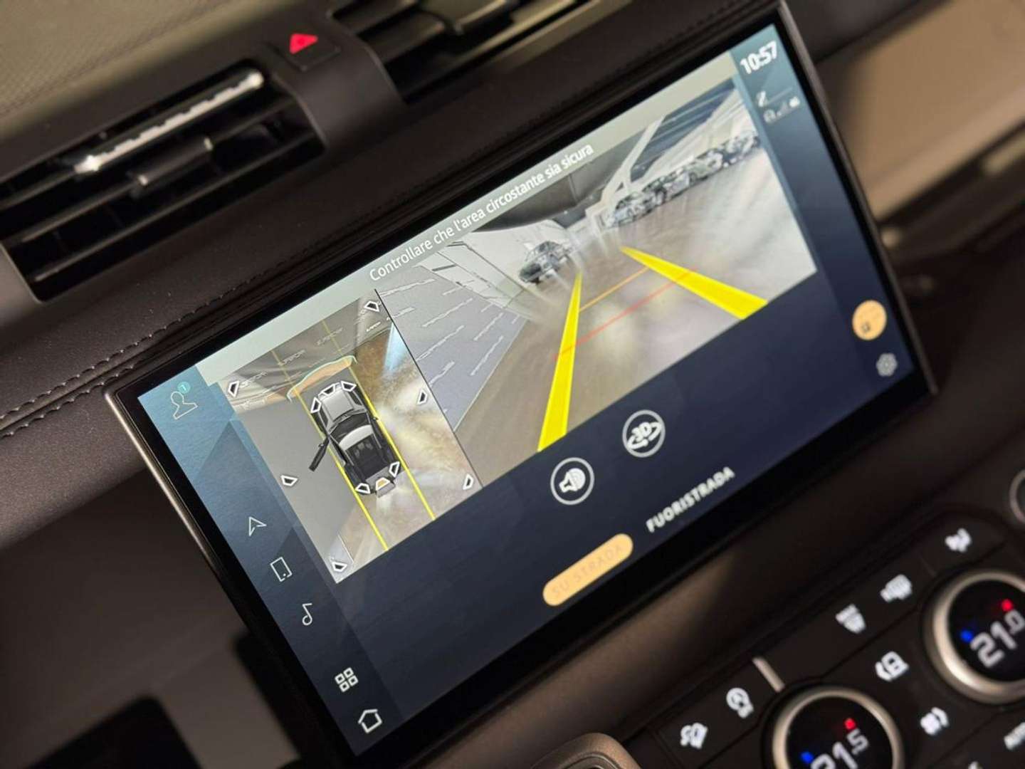 Land Rover Defender 90 S 3.0D I6 200 CV AWD Auto - 2025 - Joinsteer - #13