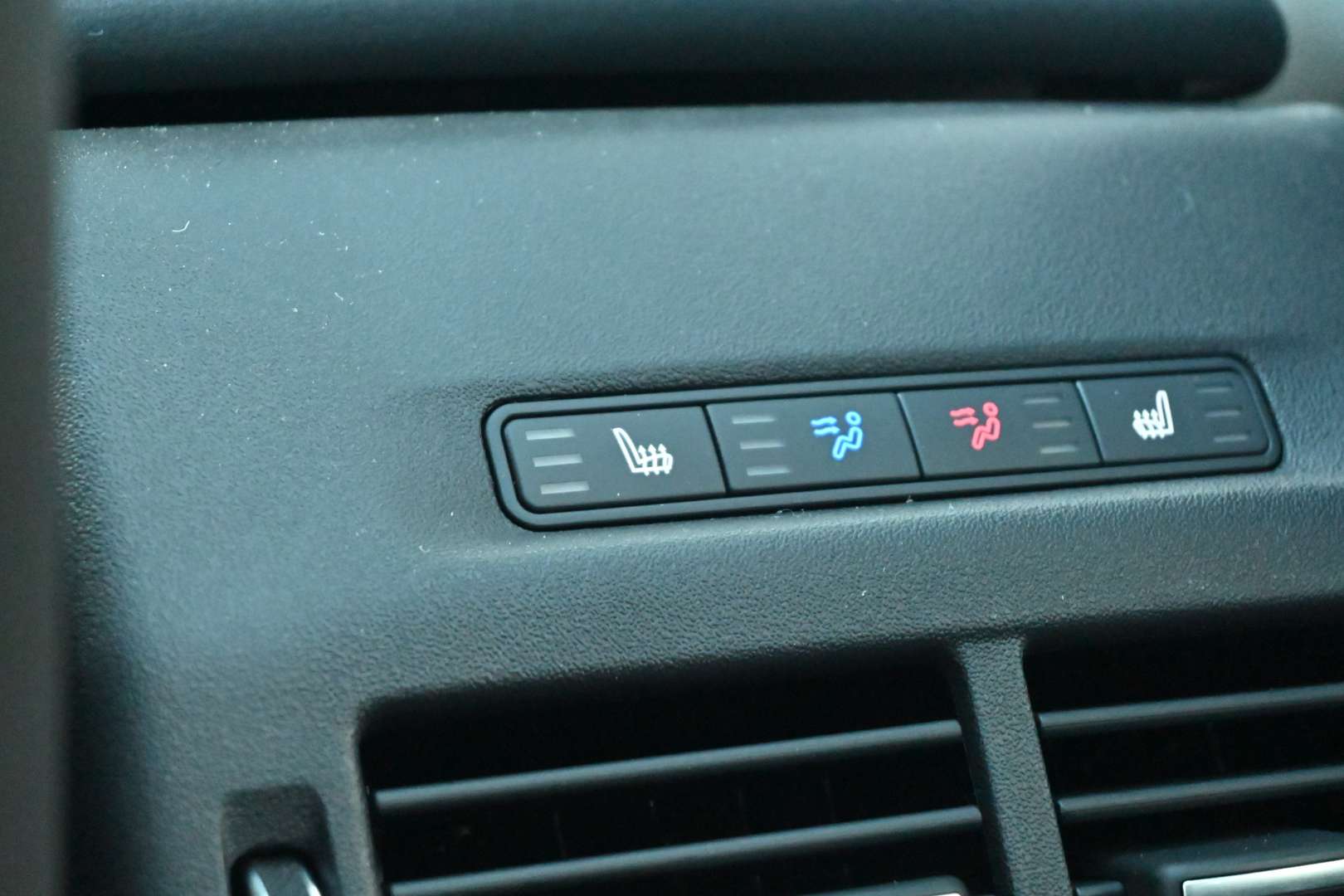 Land Rover Discovery Sport Business Landmark Edition 1.5 P270e PHEV - 2026 - Joinsteer - #23