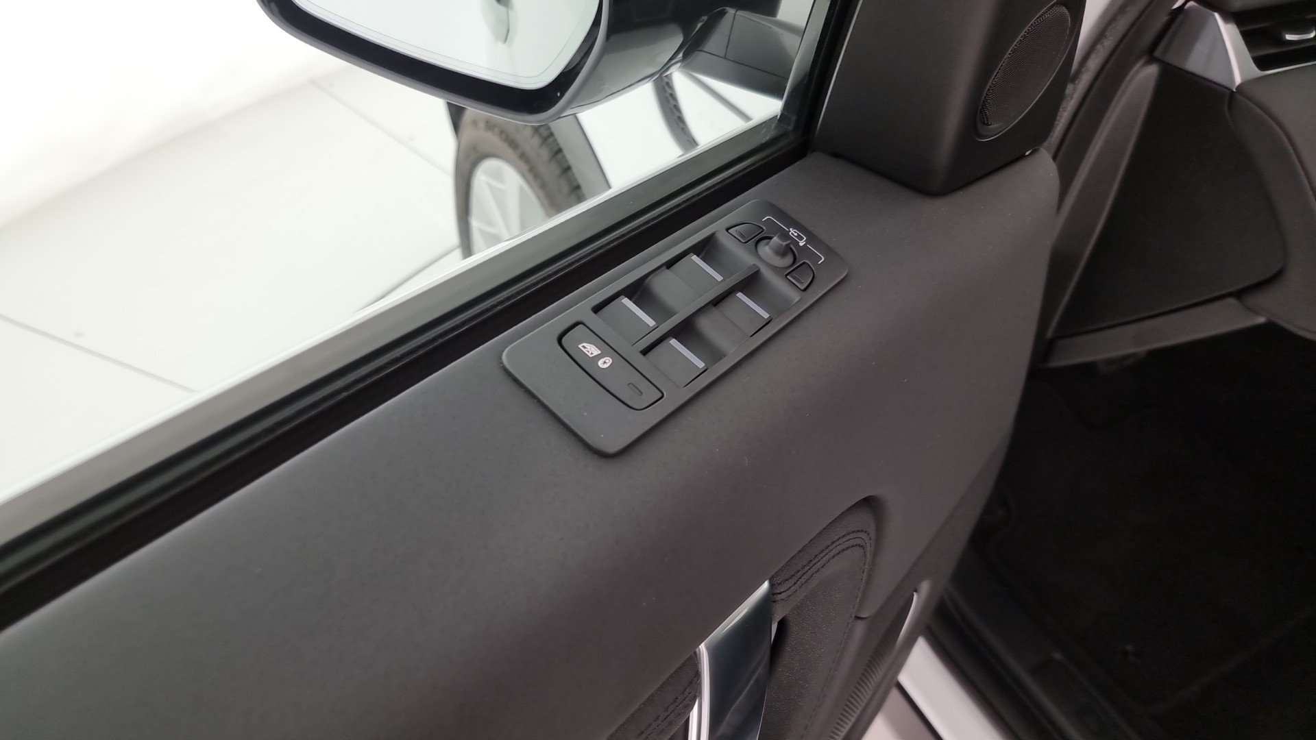 Land Rover Discovery Sport SE 4WD Aut. 2.0 TD4 163cv - 2025 - Joinsteer - #23