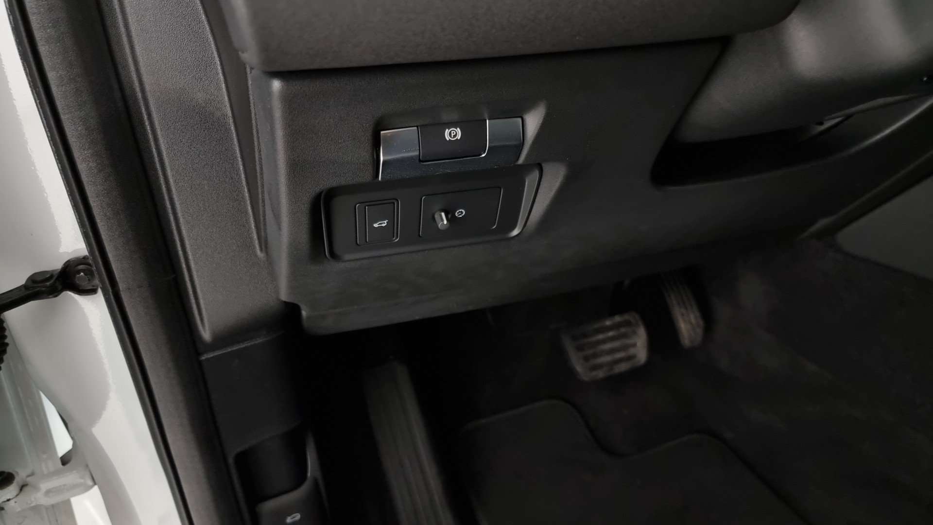 Land Rover Discovery Sport SE 4WD Aut. 2.0 TD4 163cv - 2025 - Joinsteer - #24