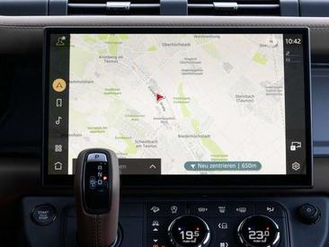 Land Rover Defender 110 P635 OCTA 467 KW — photo 14