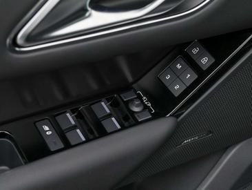 Land Rover Range Rover Velar D200 Dynamic SE 150 KW — photo 19