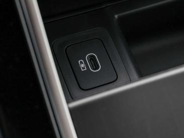 Land Rover Range Rover Velar D200 Dynamic SE 150 KW — photo 29