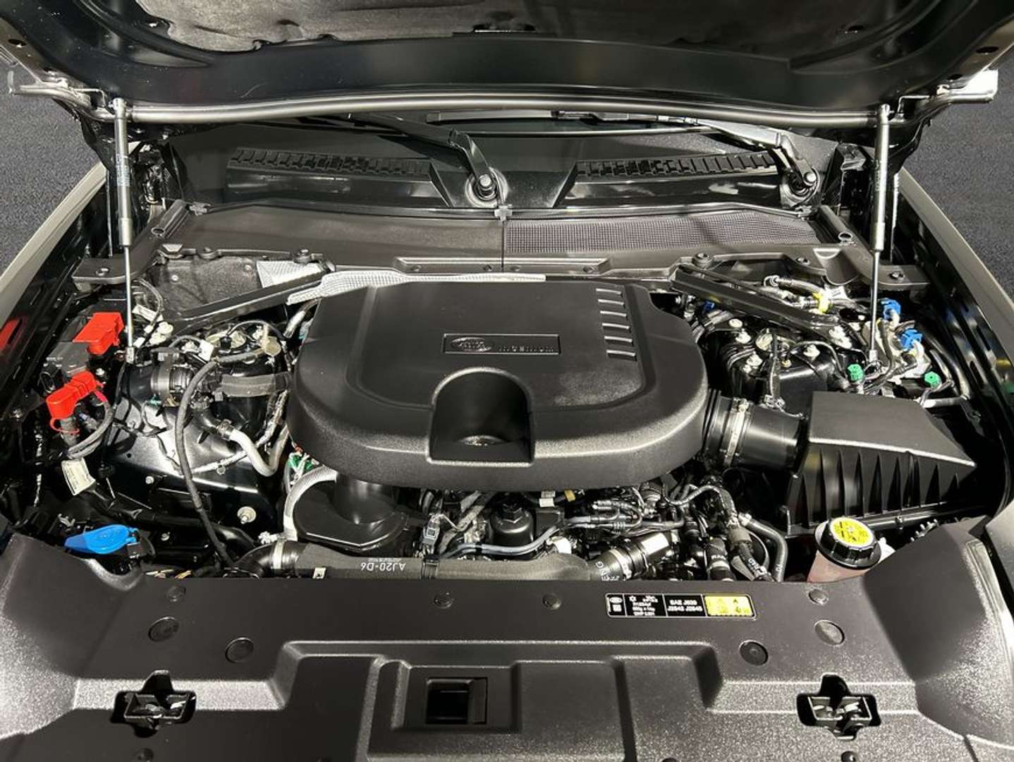 Land Rover Defender 90 X-Dynamic SE D300 - 2025 - Joinsteer - #10