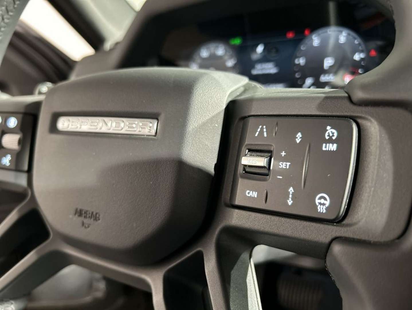 Land Rover Defender 90 X-Dynamic SE D300 - 2025 - Joinsteer - #18
