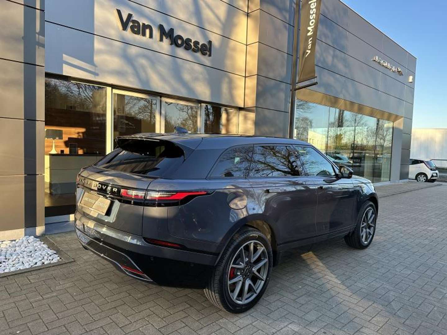 Land Rover Range Rover Velar P400e Dynamic SE - 2025 - Joinsteer - #1