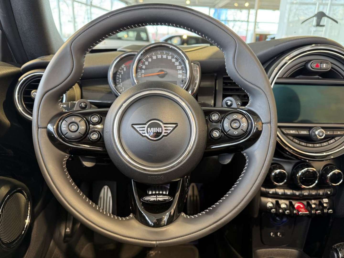 Mini Cabrio JCW Cooper S - 2019 - Joinsteer - #17