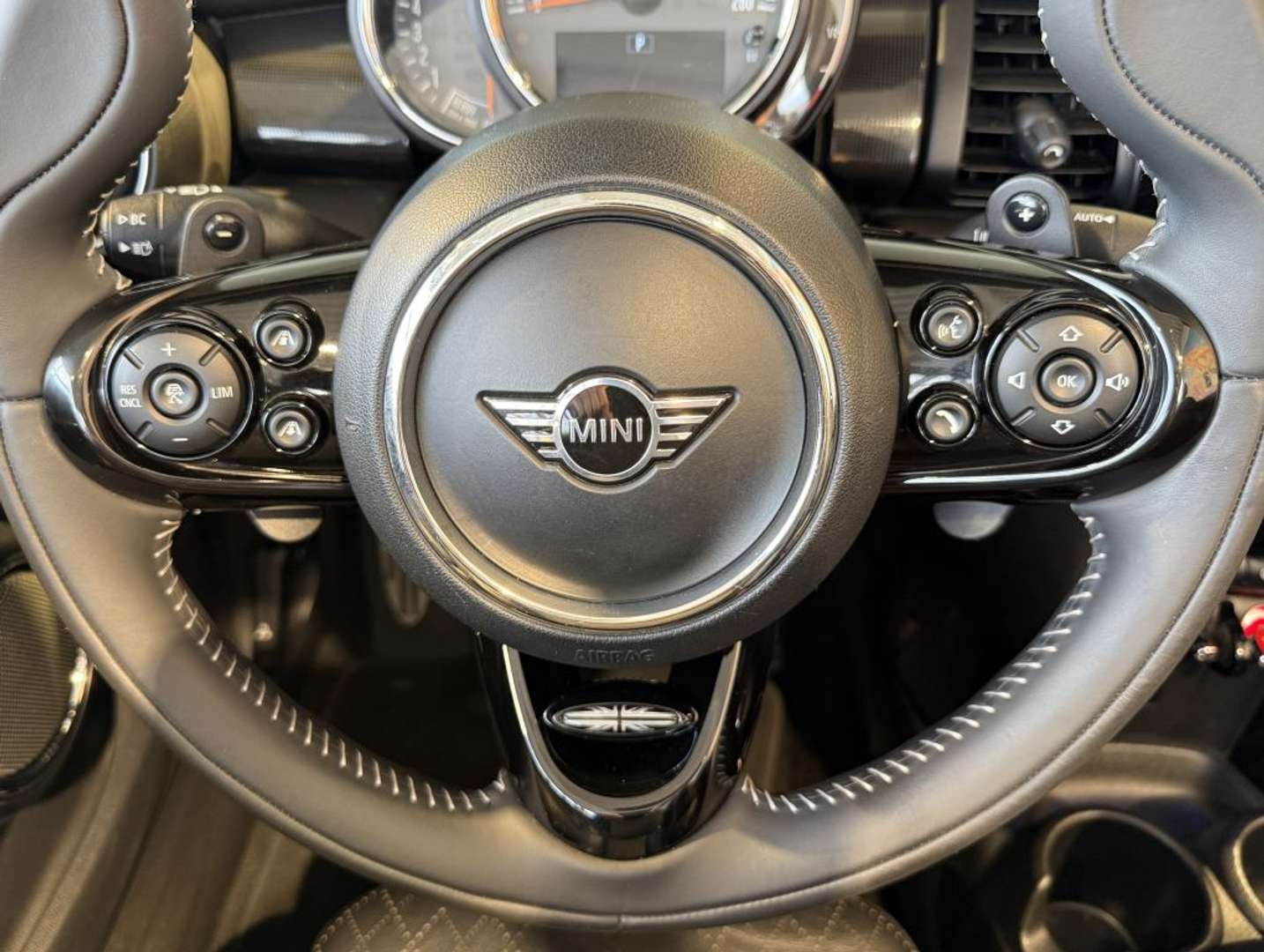 Mini Cabrio JCW Cooper S - 2019 - Joinsteer - #27