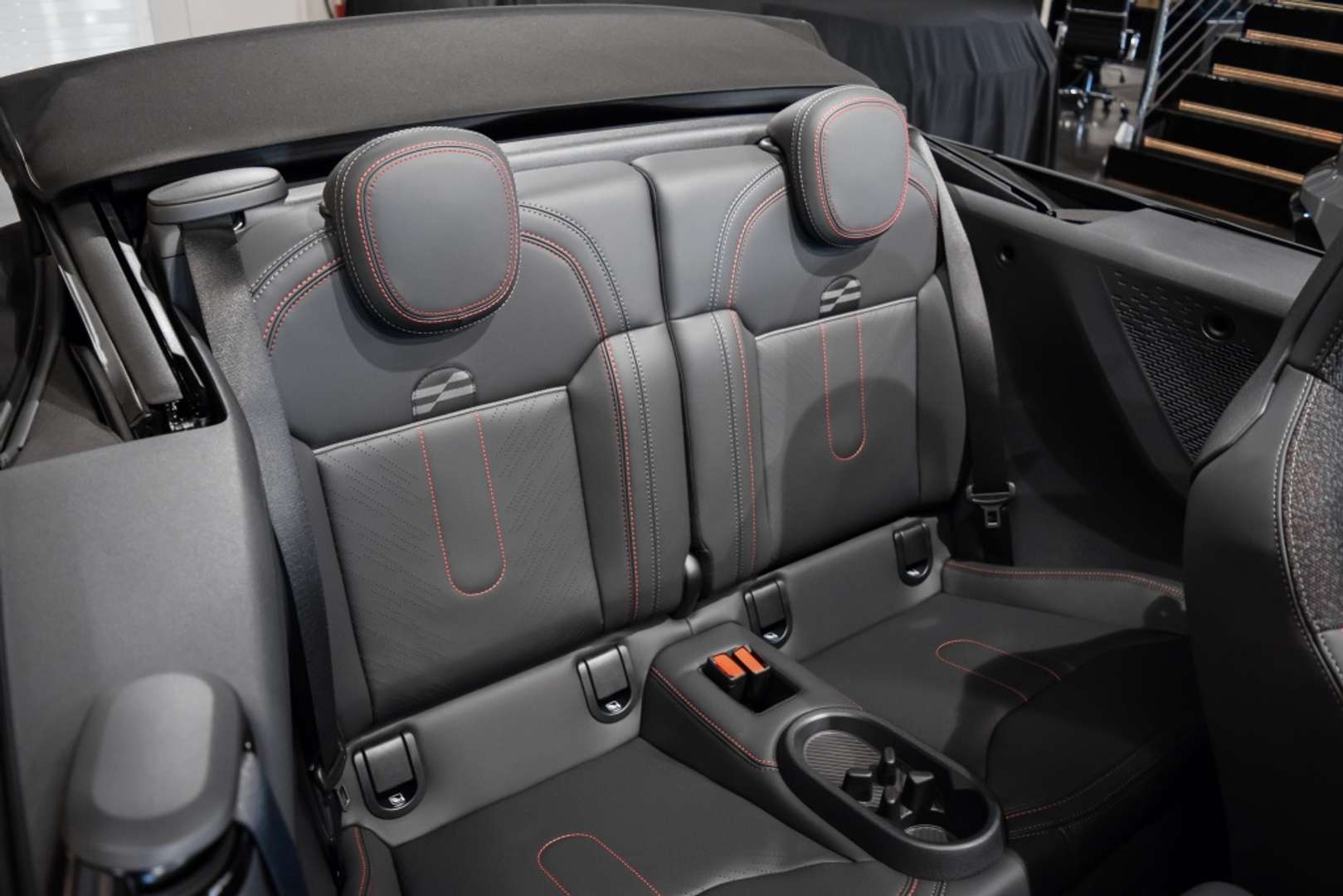 Mini Cabrio JCW Cooper - 2026 - Joinsteer - #12