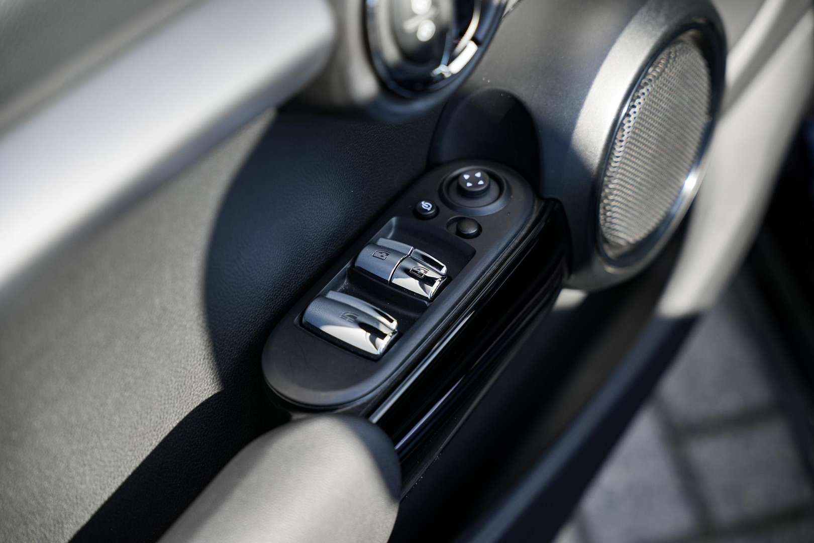 Mini Cabrio Yours John Cooper Works - 2022 - Joinsteer - #12