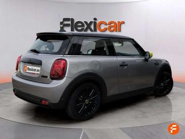 Mini Cooper SE Cooper — photo 7