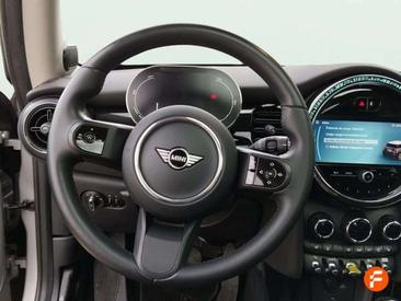 Mini Cooper SE Cooper — photo 12