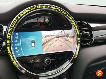 Mini Cooper SE Cooper — photo 18