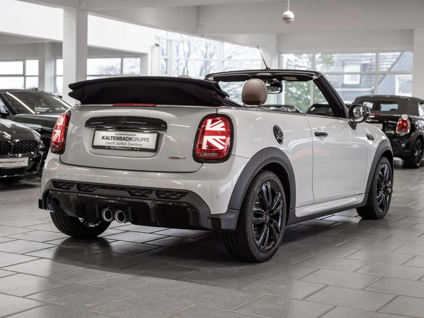Mini Cabrio Classic John Cooper Works - 2022 - Joinsteer - #3