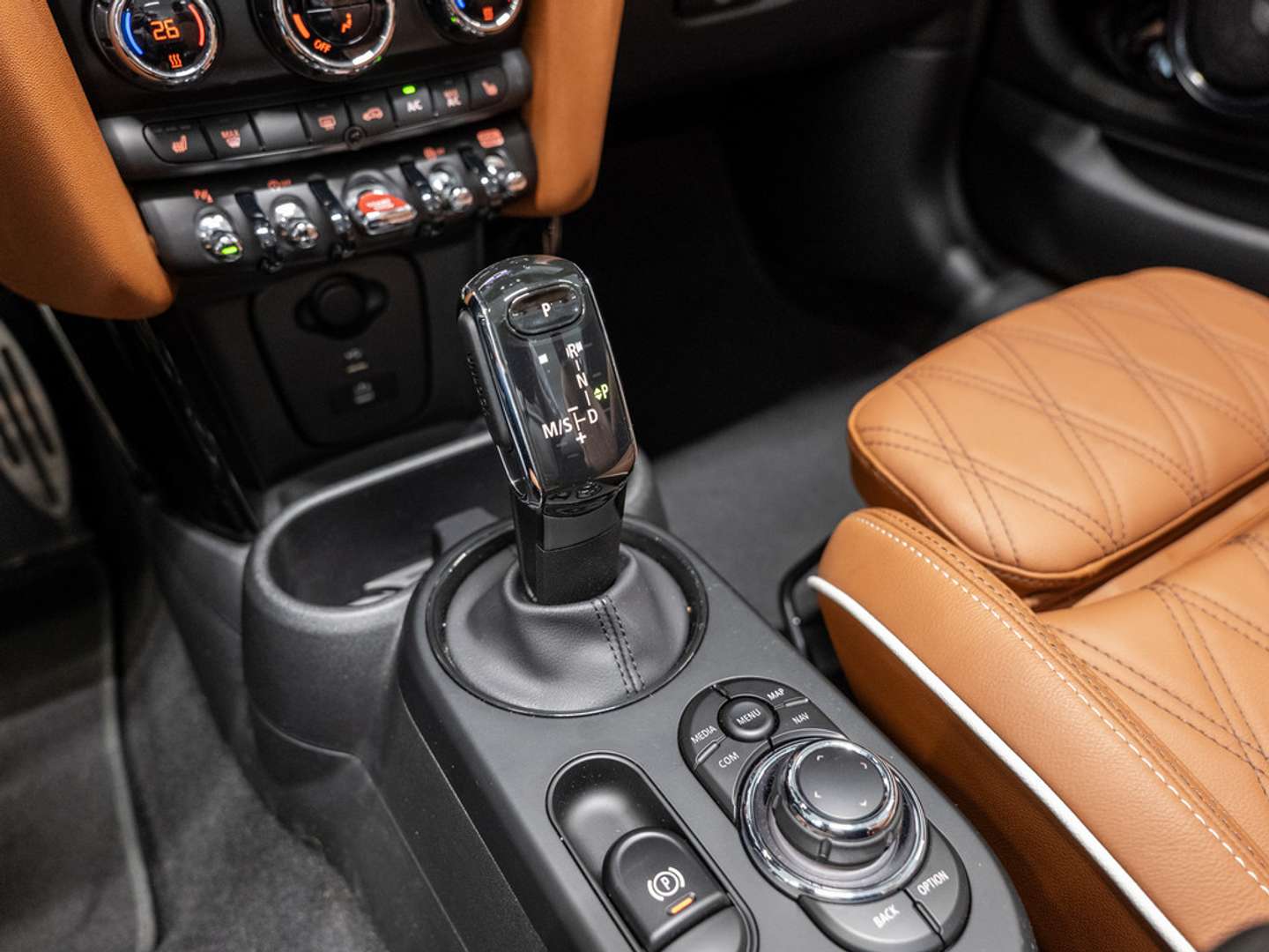 Mini Cabrio Classic John Cooper Works - 2022 - Joinsteer - #18