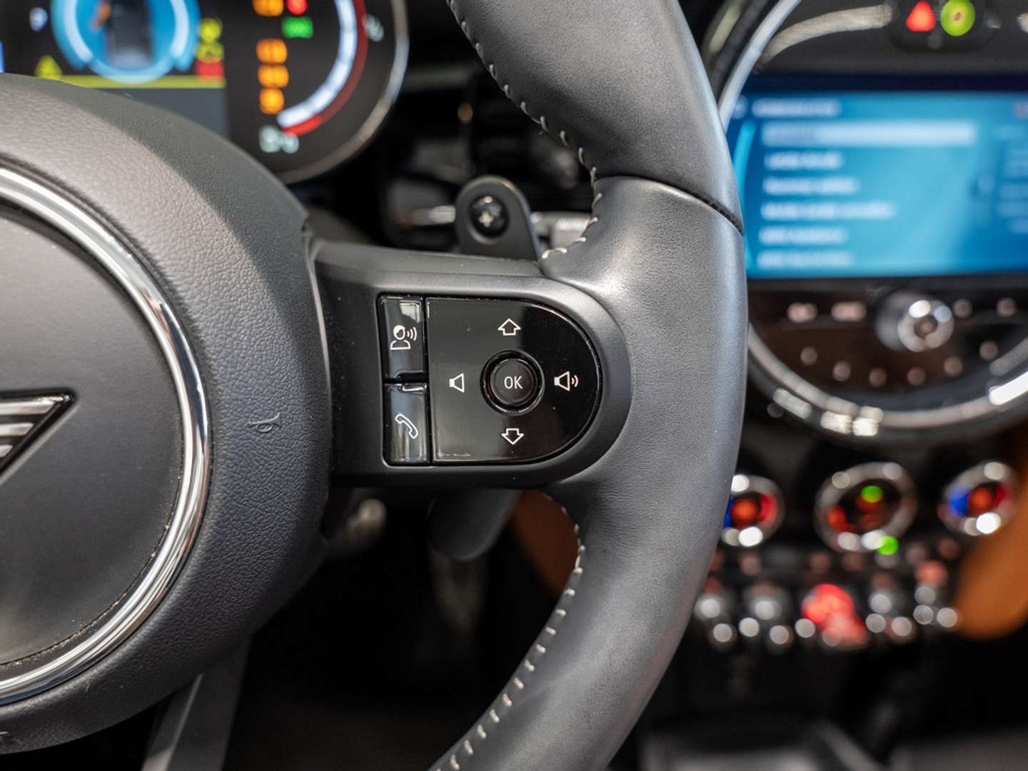 Mini Cabrio Classic John Cooper Works - 2022 - Joinsteer - #19