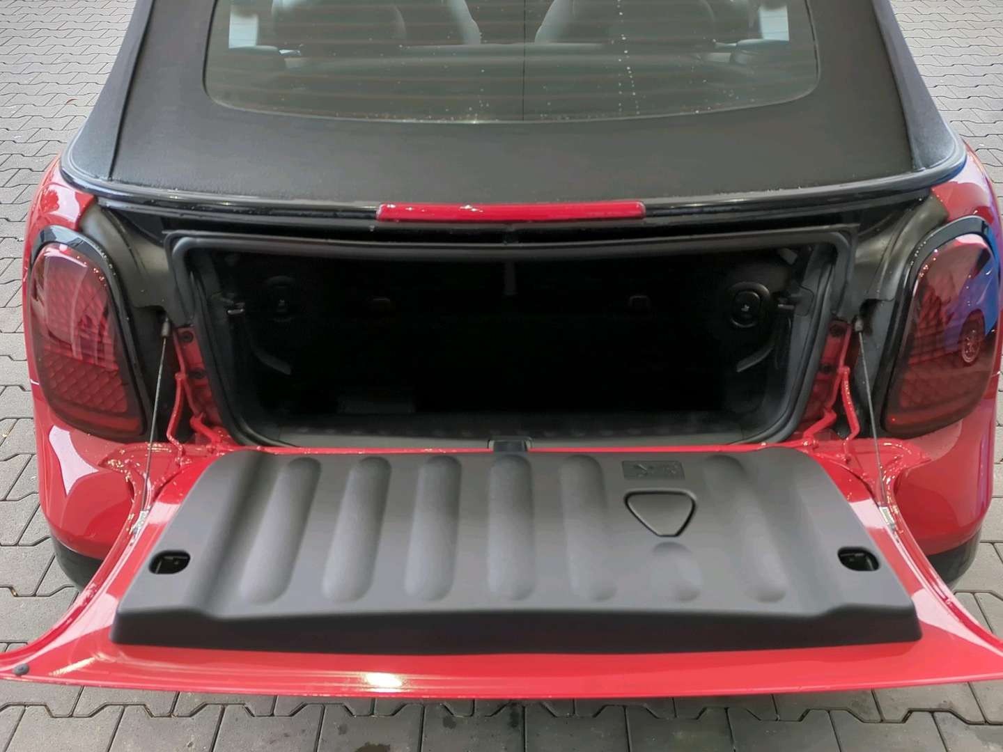 Mini Cabrio John Cooper Works - 2024 - Joinsteer - #20