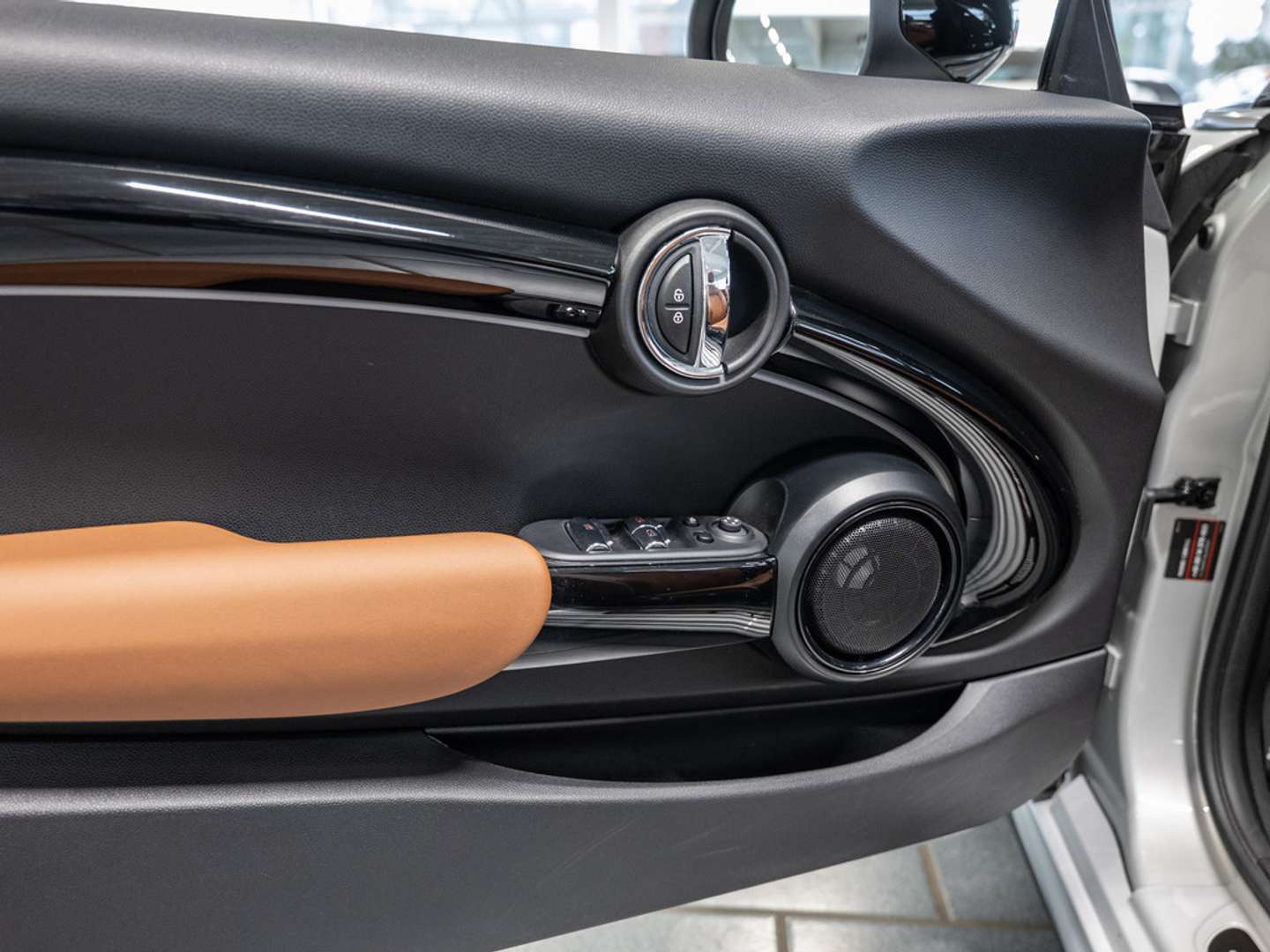 Mini Cabrio Classic John Cooper Works - 2022 - Joinsteer - #23