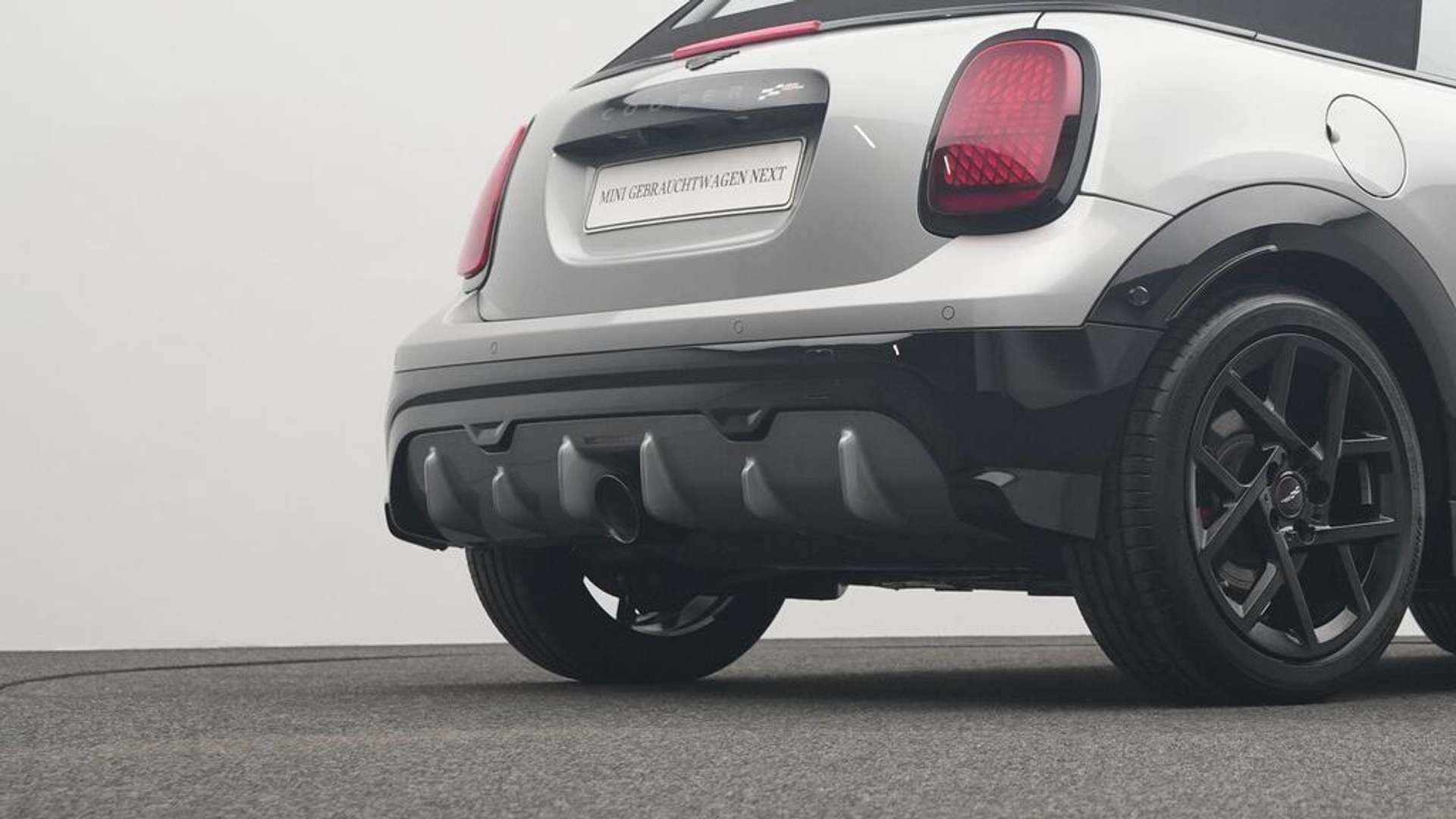 Mini Cabrio John Cooper Works - 2025 - Joinsteer - #19