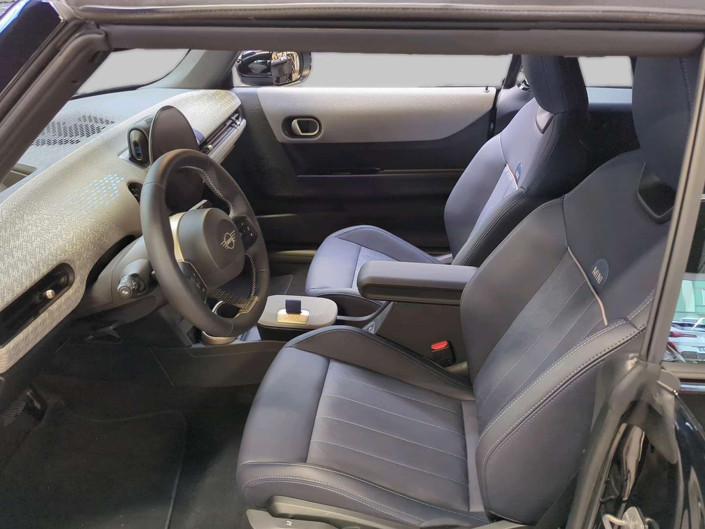 Mini Cabrio Favoured Cooper - 2024 - Joinsteer - #18