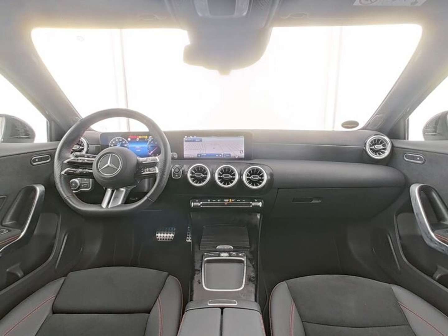 Mercedes Classe A 220 AMG LINE - 2024 - Joinsteer - #4